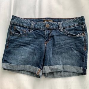 Decree denim jean shorts